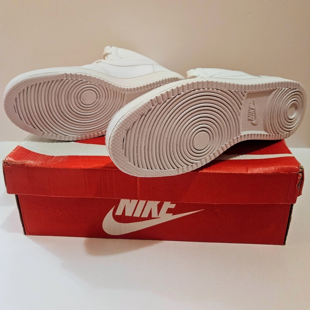 Nike Men's Ebernon Mid White Sneakers - Picture 7 of 8
